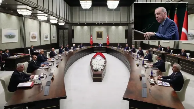 kabine toplantisi basladi 98XF7ZXT