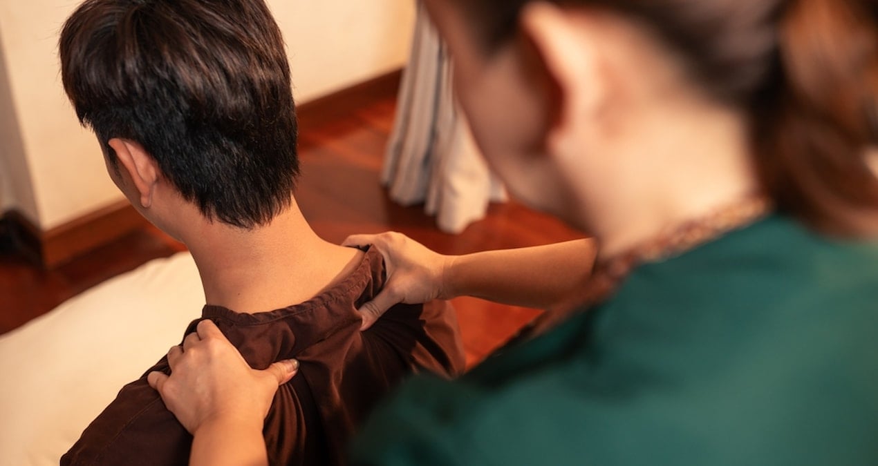 hizla artti bu masaj gencleri bir bir felc ediyor kfhkWRtl.jpg