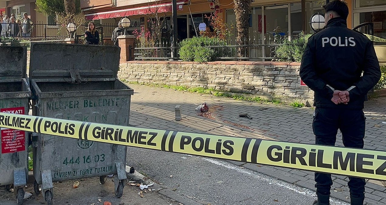 Börek almaya gitti, eski kız arkadaşını öldürdü