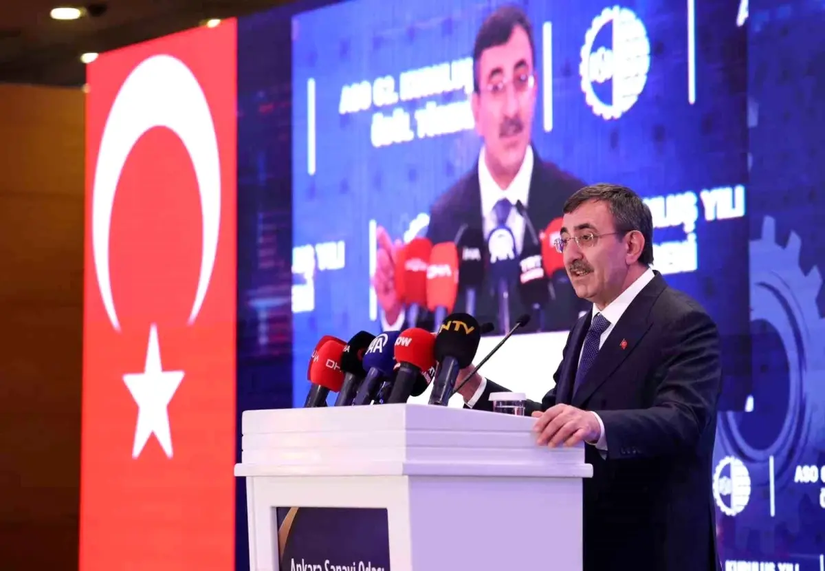 Cumhurbaşkanı Yardımcısı Yılmaz: “”Enflasyon tekrar düşüş eğilimine girmiş durumda”