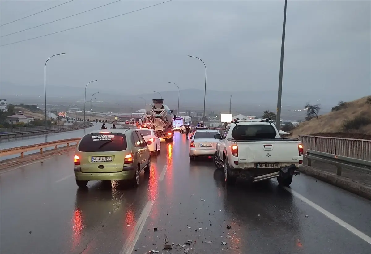 Kahramanmaraş’ta Zincirleme Trafik Kazası