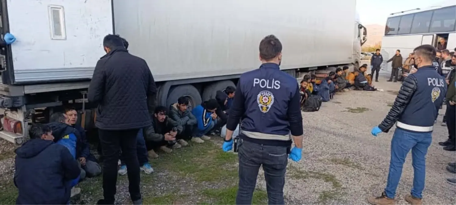 Sivas’ta Düzensiz Göçmenler Yakalandı