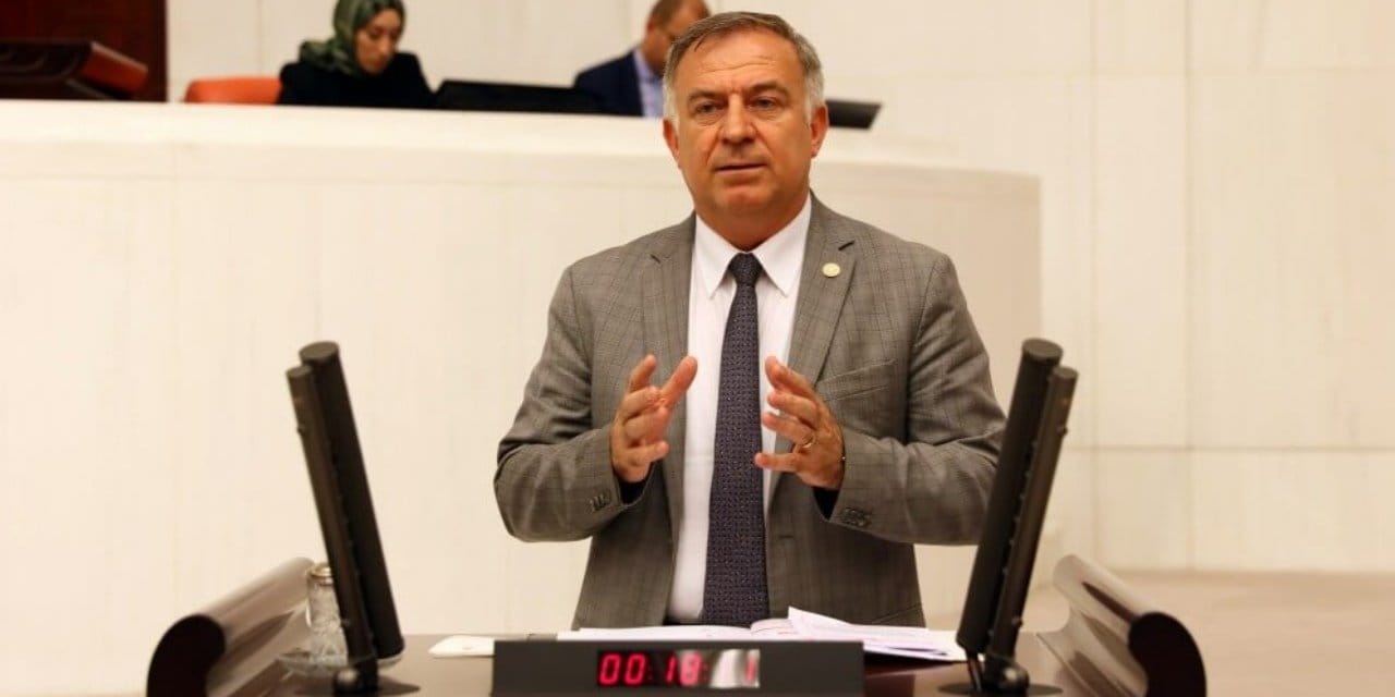 CHP’li Zeybek’ten Bakanlık bütçesine ‘Silivri’ tepkisi: Vatandaş ev beklerken toki dünyanın en büyük duruşma salonunu yapıyor