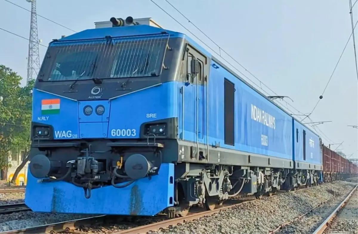 Hindistan’da Tren Yangını: 1 Ölü