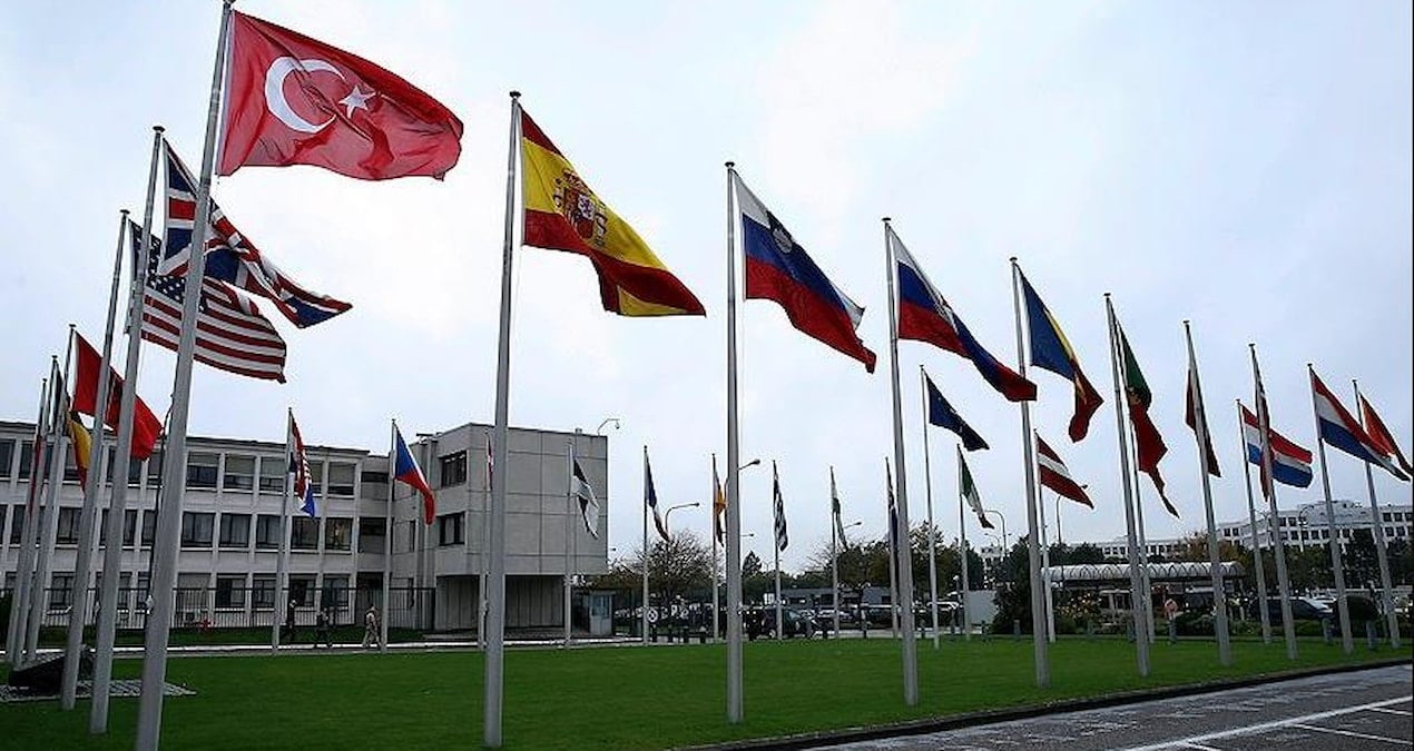 Ülkenin devlet kurumları hacker saldırısına uğradı! NATO’nun kalbiydi