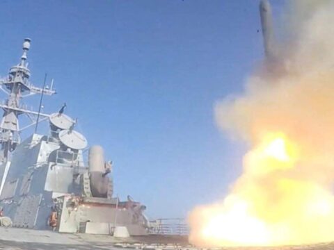 Trump’ın gözbebeğini alev alev yaktı! Apar topar götürdüler