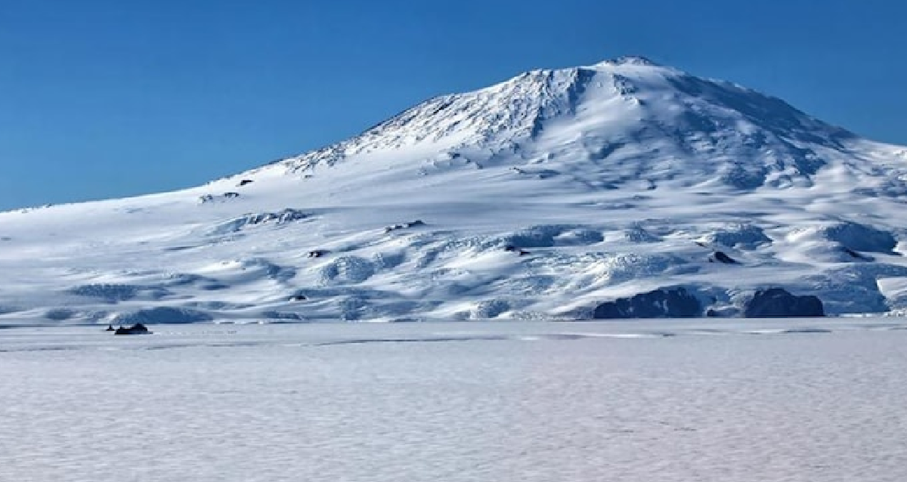 Antarktika’da Altın Yağmuru: Erebus Dağı’nın Gizemleri