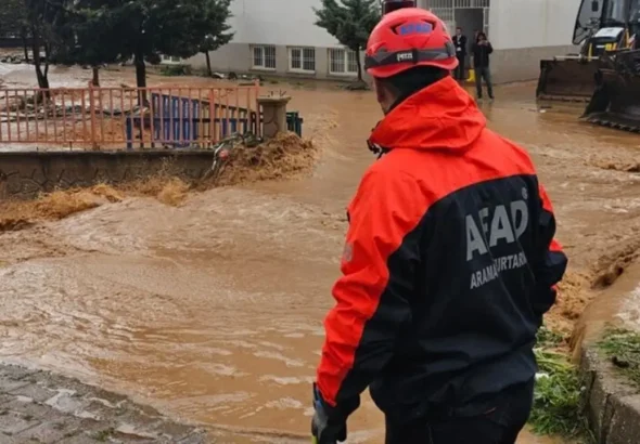 afaddan-olumsuz-hava-kosullarina-iliskin-aciklama-2-olu-33-yarali-kCaPjkcE