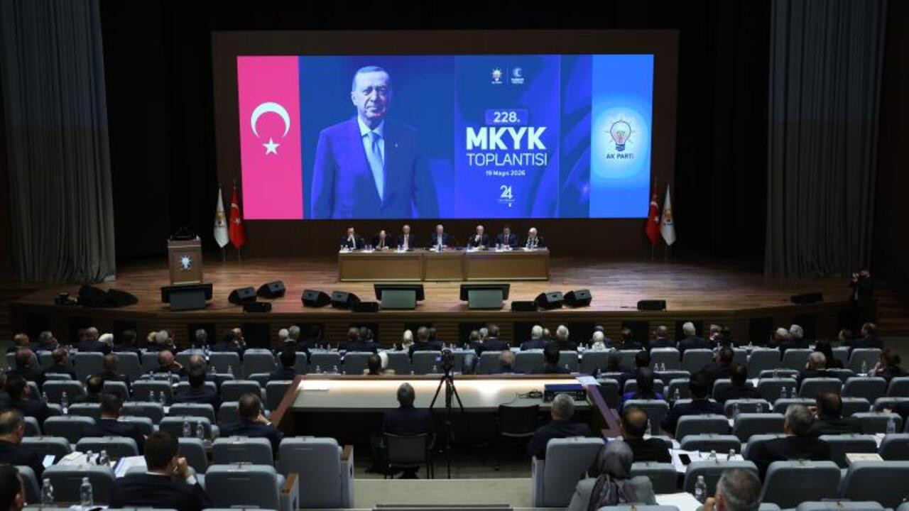 ak-parti-mkyk-toplandi-Km33iZRI