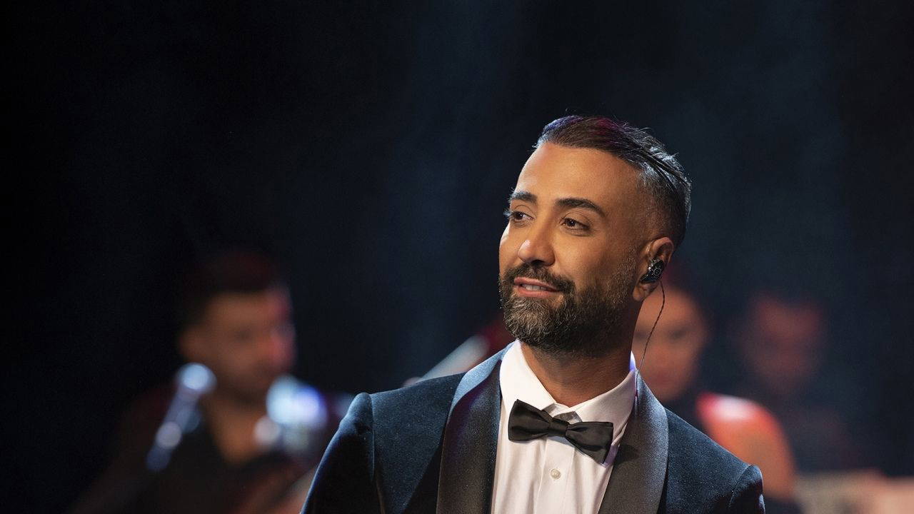 tan-tasci-kimdir-sarkici-tan-tasci-kac-yasinda-nereli-tan-tasci-hakkinda-neden-gozalti-kQUgZPHg